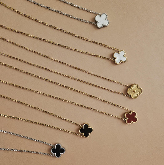 The Solitaire Clover Necklace | Vintage Edition in 18k Gold, Rose Gold & Silver